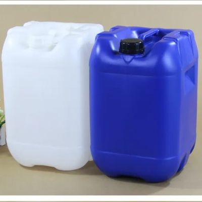 το πάχος τοίχων 1.2mm έκλεισε τη δεξαμενή 25L νερού συσσωρεύοντας το τετραγωνικό υγρό χημικό τύμπανο HPDE